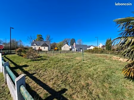 terrain constructible 405m2 bourg crossac