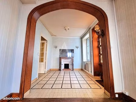 immeuble 9 pièces 170 m²