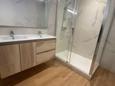 ? à louer – superbe maison de ville entièrement rénovée