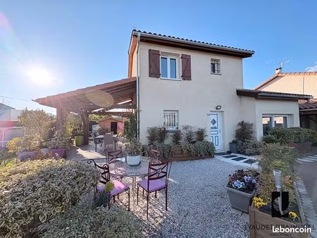 maison 6 pièces 100 m²