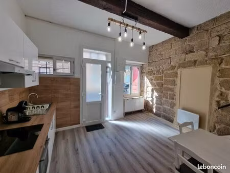 maison de village t2 rénovée et meublée