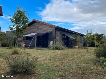 a vendre maison en bois
