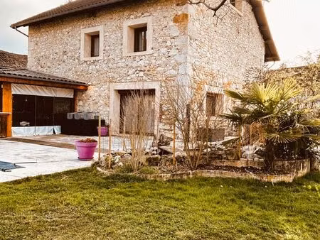 grange rénovée 240 m2 - 8 pièces