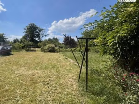 terrain 1730 m² mardie