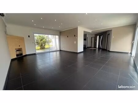 belle maison contemporaine plain-pied – 170 m² – terrain 1054 m² – ambarès