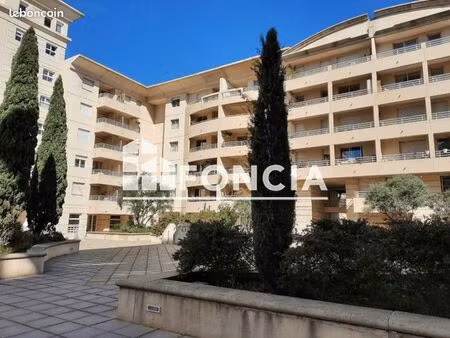 local commercial 87 m²