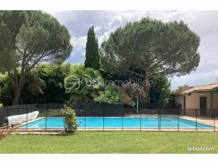 maison 9 pièces 261 m²