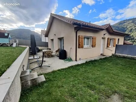 maison récente 90m² – crêts-en-belledonne (quartier du rapin)