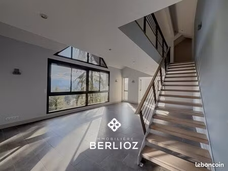 maison 6 pièces 163 m²