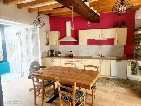 maison de charme rénovée – 170 m² – 4 chambres – extérieur & garage – proche loire
