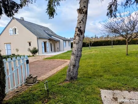 maison à vendre. 7 pièces. 140m2