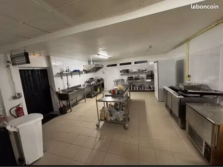 laboratoires fond de commerce ( dark kitchen  traiteur )