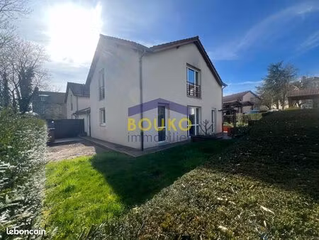 pavillon 4 pièces 110 m²