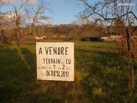 beau terrain avec cu puy l eveque 46700