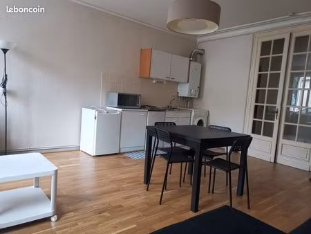 grand studio 30m² - excellent état - internet illimité + lave/sèche-linge