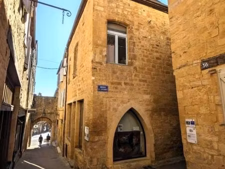 immeuble 6 pièces 138 m²