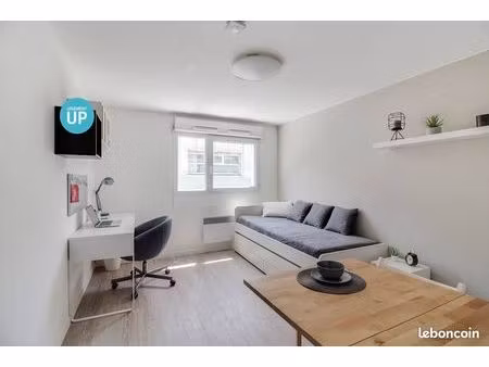 studio 1 pièce 18 m²