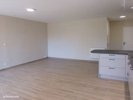 appartement t4 rénové  loggia avec vue sur parc orléans