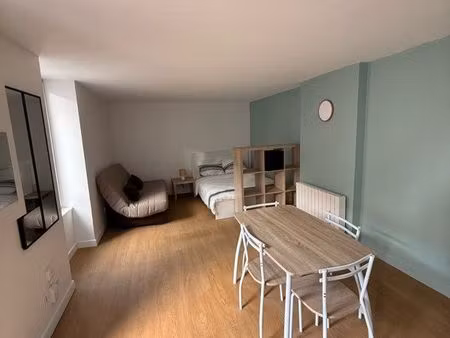 studio rénové centre ville