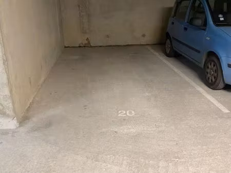 place de parking sous-sol