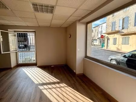 local pro avec belle exposition