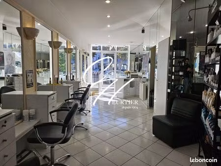 local 134 m² voiron