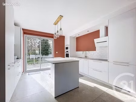 maison de ville 5 pièces 154 m²