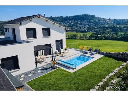 villa d’architecte contemporaine – prestations haut de gamme – environnement d’exception