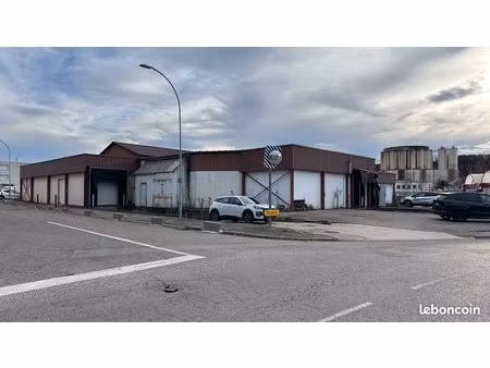 local frigorifique 950 m² terrain independant 1500m² heyrieux