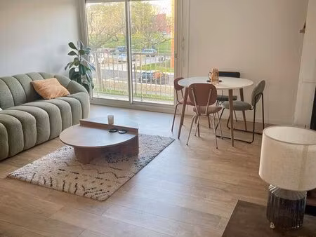 appartement 75m2  cave et parking