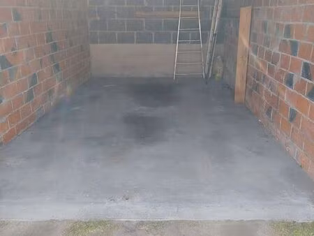 location garage a riorges