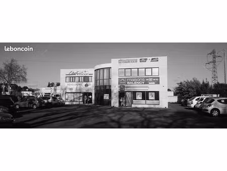 bureaux / local professionnel 75 m²