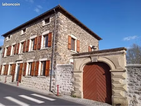 belle maison familiale avec jardin