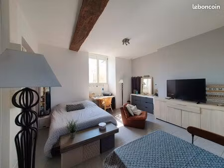 studio a louer 28 m2 refait a neuf