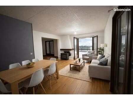 appartement  t4/t5 de 105m2 au calme avec terrasse de 40m2  garage de 30m2  idéal résidenc