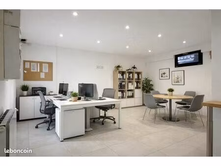 bureau 25 m² - parking privé - centre-ville