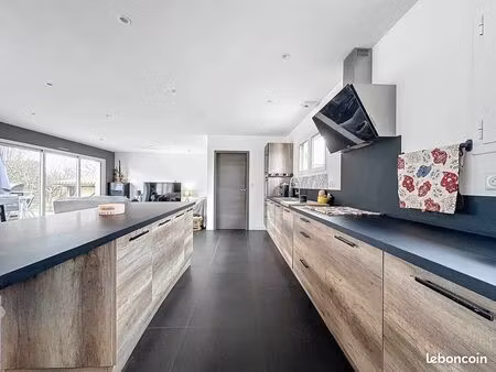 maison 5 pièces 126 m²