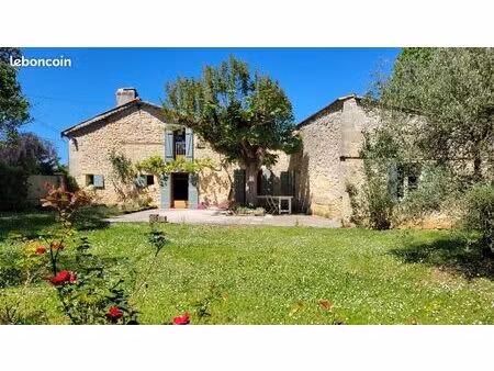 maison en moellons + gîte