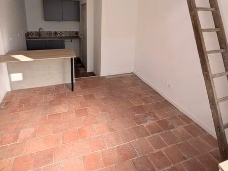 studio à louer durtal