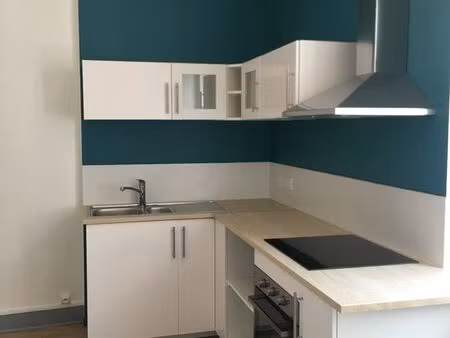 rare : t3 avec terrasse – hyper centre – 1 min place jean jaurès idéal jeunes actif(ves) o