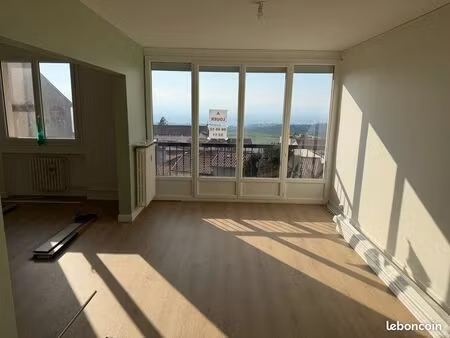 5 pièces 95 m2 saint centre bourg