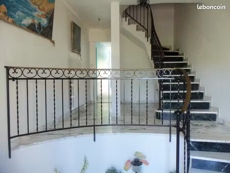 maison 6 pièces 176 m²