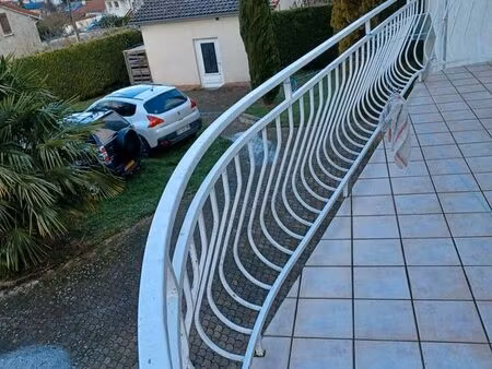 ? maison individuelle rénovée 130 m² – quartier résidentiel calme – unieux