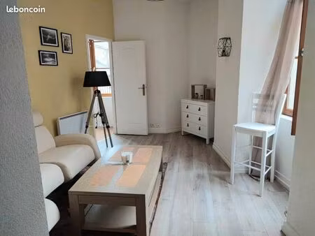 apparemment meublé à louer