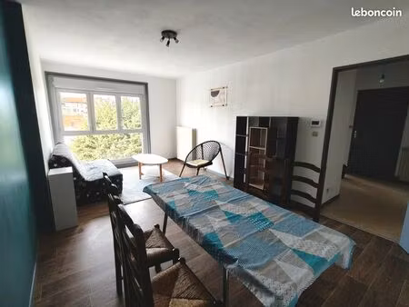 t2 meublé + garage en centre ville de roanne