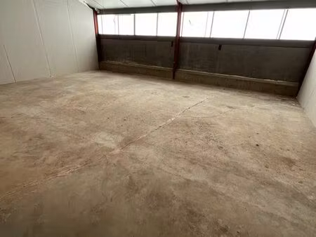 atelier  box de stockage  garage  sécurisé