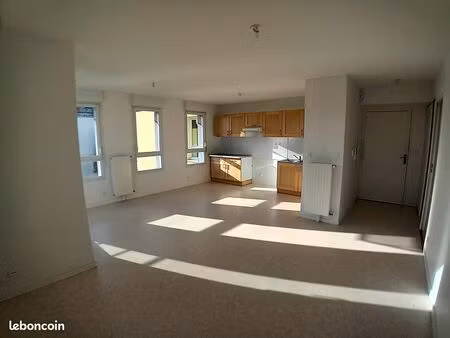 vente d'un appartement 3 pièces de 67m²
