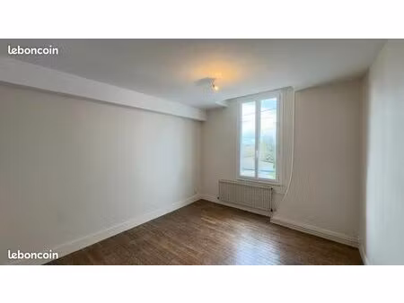 ? t2 rénové 45 m² – traversant – cuisine équipée – quartier faidherbe