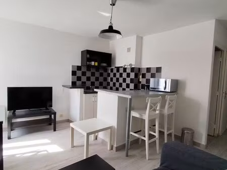 f2 meuble hyper centre