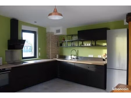 appartement t3 avec grande terrasse plein sud – 75 m² – meublé